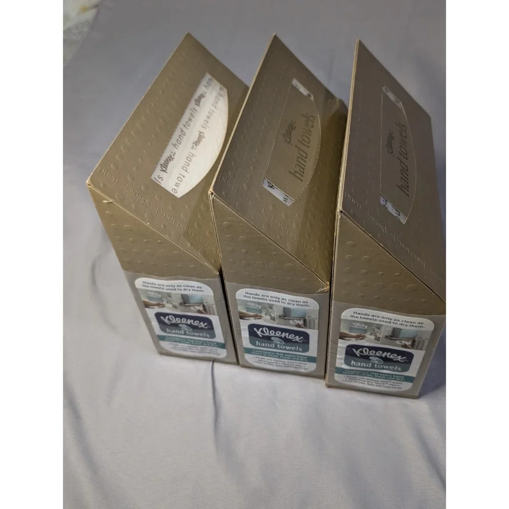 Kleenex product pack